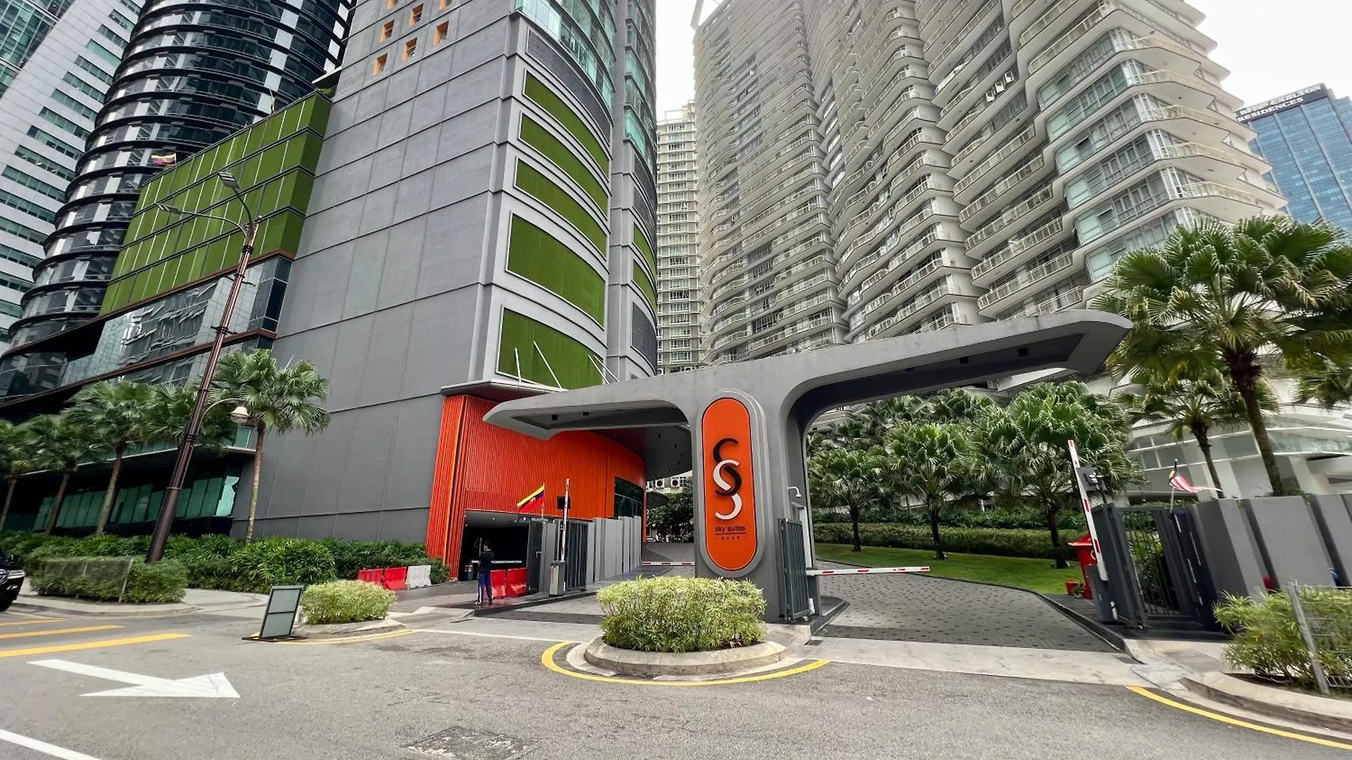 Apartment Sky Suites Lovely 3Br Suite At Klcc Kuala Lumpur